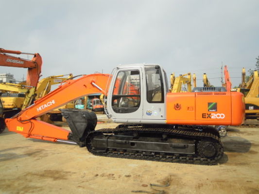 6.5L μετατόπιση Ιαπωνία Hitachi ex200-5 χρησιμοποιημένος εκσκαφέας αντιολισθητικών αλυσίδων προμηθευτής
