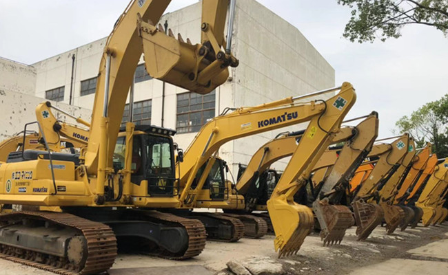 Ανώτατη ακτίνα 9.09m σκαψίματος παλαιοί KOMATSU εκσκαφείς 22000kgs PC220 0